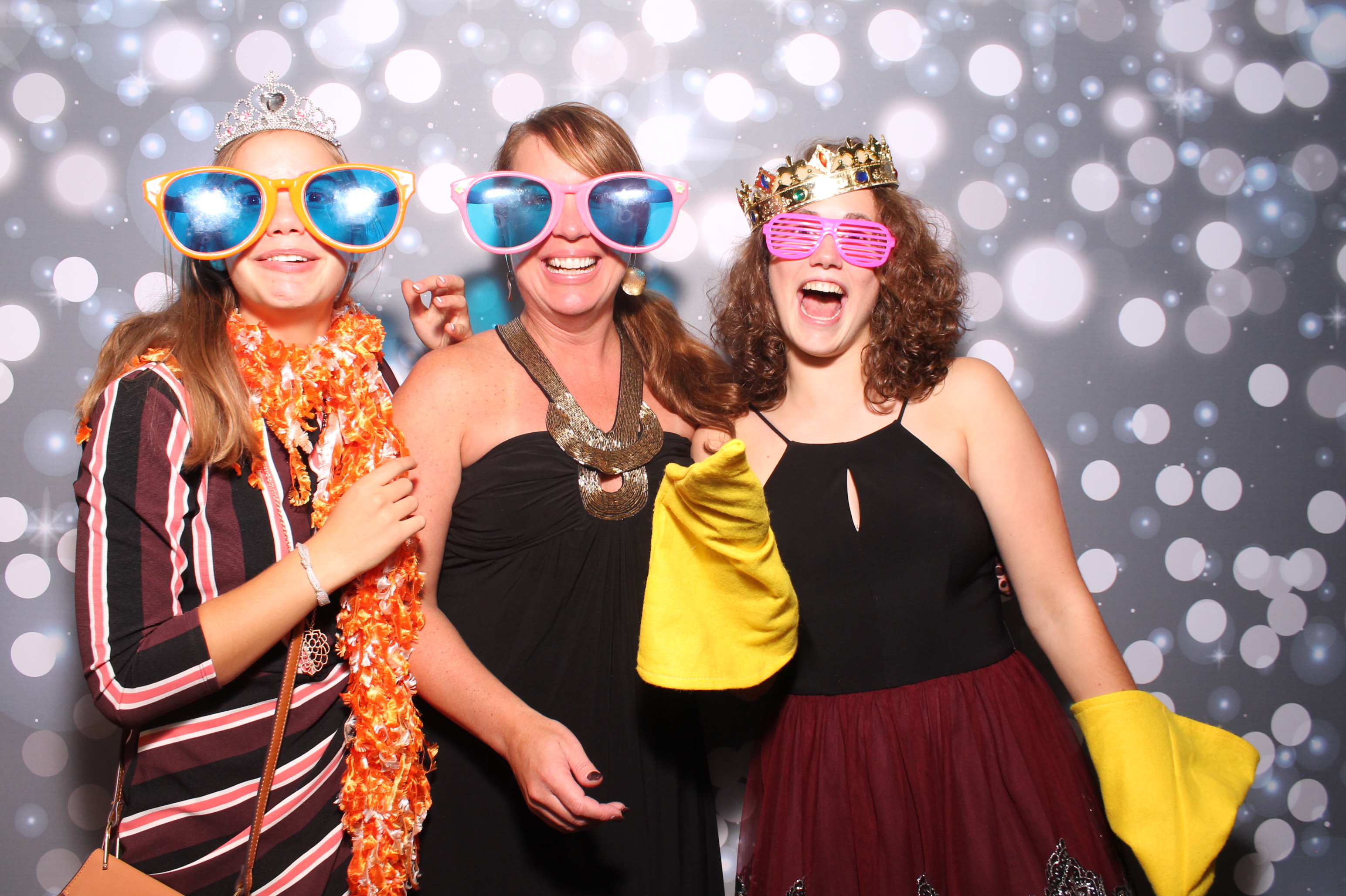 Stacey Seelig Reception | View more photos from the event at gallery.photoboothcincy.com/u/PhotoBoothCincy/Stacey-Seelig-Reception